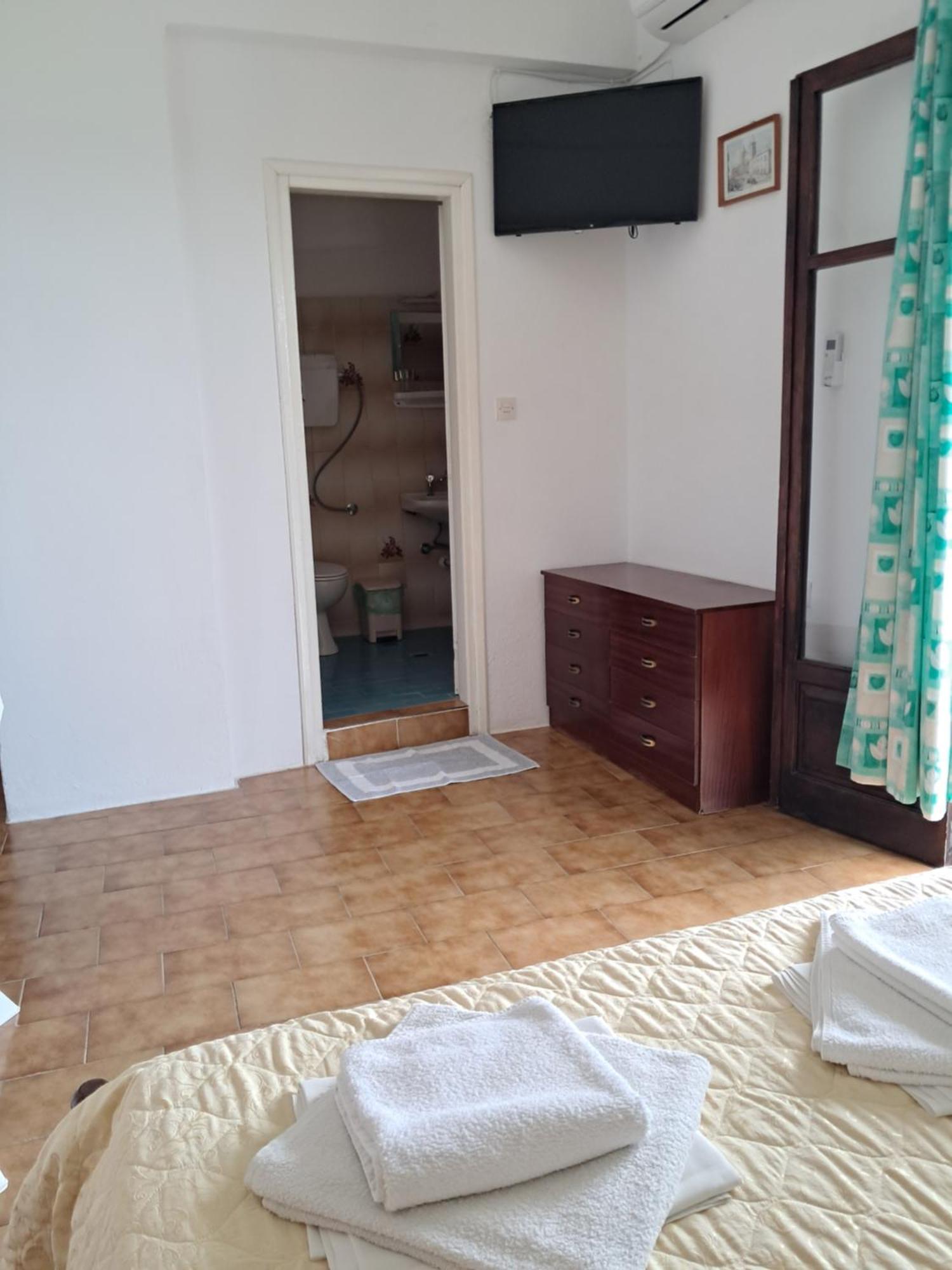 Camelia Studios Skiathos Town Exterior photo
